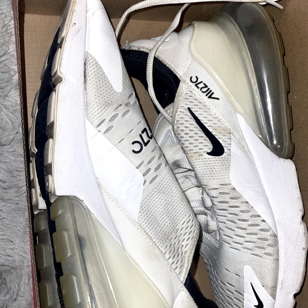 Nike Air Max 270